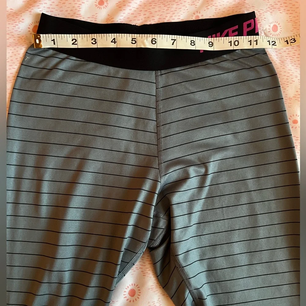 NIKE PRO DRI-FIT Women’s Athletic Leggings Pants Small Gray w Black Stripes Pink